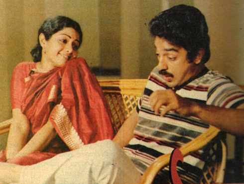 সোমু ও রেশমি (নেহলতা)১৯৮৩ তে কমল হাসান আর শ্রীদেবীর `সাদমা` আজও ঠিক একই ভাবে বোধহয় সবাইকে ভালবাসা শব্দটাকে আরও বেশি ভালবাসতে শেখায়। স্মৃতিভ্রষ্ট রেশমিকে পরম আদর যত্ন ভালবাসায় সোমুর আগলে রাখা ভাললাগায় ভরিয়ে তোলে সবাইকে। অন্যদিকে স্মৃতি ফিরে পাওয়ার পর সোমুকে ছেড়ে রেশমির চলে যাওয়া আর রেশমিকে নিজের অস্তিত্ব জানান দেওয়ার সমুর আপ্রাণ চেষ্টা দর্শকের গলার মধ্যে জমে থাকা কষ্ট থেকে চোখের জল হয়ে নেমে আসে প্রত্যেকবার।