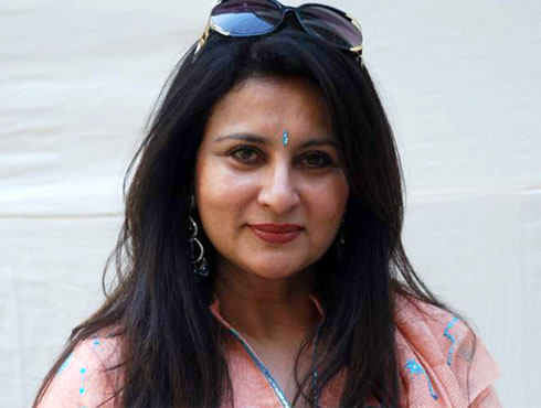 পুনম ধিলোঁ, অভিনেত্রী