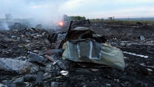 মালয়শিয়ার MH17 বিমানে ছিলেন ভারতীয় স্টুয়ার্ট সঞ্জিত মালয়শিয়ার MH17 বিমানে ছিলেন ভারতীয় স্টুয়ার্ট সঞ্জিত
