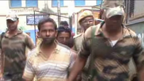 ফাঁড়িতে তাণ্ডবের ঘটনায় ধৃতদের পুলিস হেফাজতে চাইল না পুলিসই ফাঁড়িতে তাণ্ডবের ঘটনায় ধৃতদের পুলিস হেফাজতে চাইল না পুলিসই