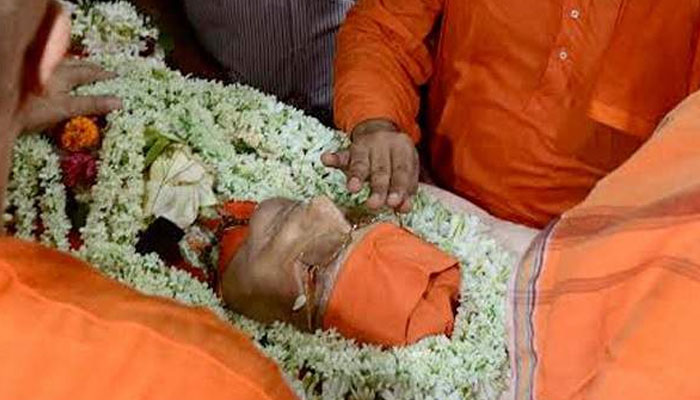 স্বাধীনতার পরেই গেরুয়াবসন পরে দেশের কাজে ঝাঁপিয়ে পড়েন স্বামী আত্মস্থানন্দ স্বাধীনতার পরেই গেরুয়াবসন পরে দেশের কাজে ঝাঁপিয়ে পড়েন স্বামী আত্মস্থানন্দ