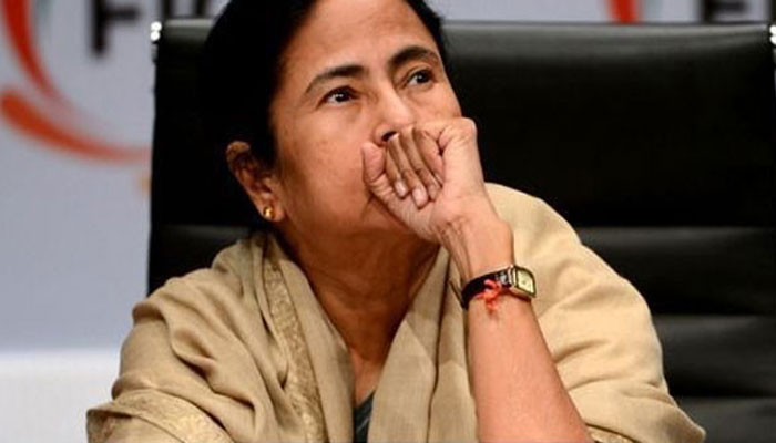 চোখে পেরেকবিদ্ধ শিশুর শারীরিক পরিস্থিতি নিয়ে উদ্বিগ্ন মুখ্যমন্ত্রী চোখে পেরেকবিদ্ধ শিশুর শারীরিক পরিস্থিতি নিয়ে উদ্বিগ্ন মুখ্যমন্ত্রী
