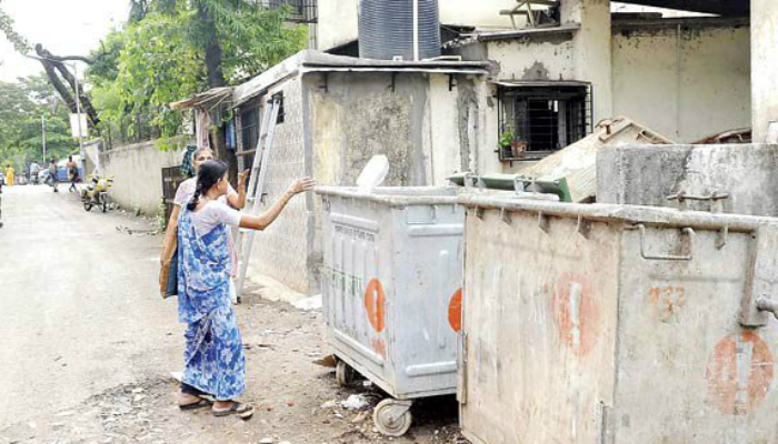 'নোংরা' জায়গায় নিজস্বী তুলুন, আর পেয়ে যান স্মার্টফোন! কীভাবে দেখুন 'নোংরা' জায়গায় নিজস্বী তুলুন, আর পেয়ে যান স্মার্টফোন! কীভাবে দেখুন