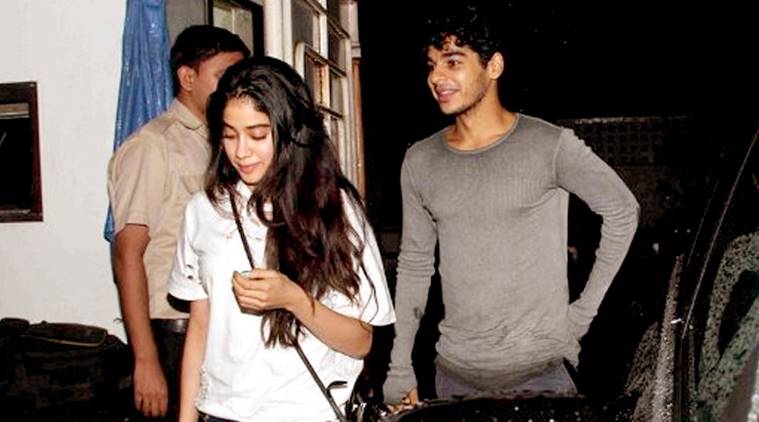 Ishaan Khatter And Janhvi Kapoor Really In Love? 5 রিয়েল লাইফেও ঘনিষ্ঠ ঈশান-জাহ্নবী?