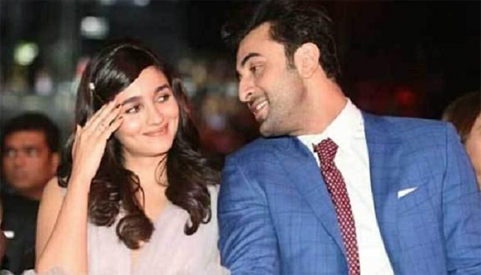 আলিয়াকে ভাল লাগে, প্রকাশ্যে বললেন রণবীর আলিয়াকে ভাল লাগে, প্রকাশ্যে বললেন রণবীর