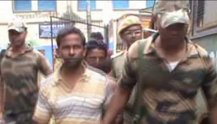 ফাঁড়িতে তাণ্ডবের ঘটনায় ধৃতদের পুলিস হেফাজতে চাইল না পুলিসই ফাঁড়িতে তাণ্ডবের ঘটনায় ধৃতদের পুলিস হেফাজতে চাইল না পুলিসই