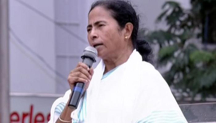 ২১ জুলাইয়ের মঞ্চ থেকে দলের শুদ্ধিকরণের ডাক দিলেন মুখ্যমন্ত্রী ২১ জুলাইয়ের মঞ্চ থেকে দলের শুদ্ধিকরণের ডাক দিলেন মুখ্যমন্ত্রী
