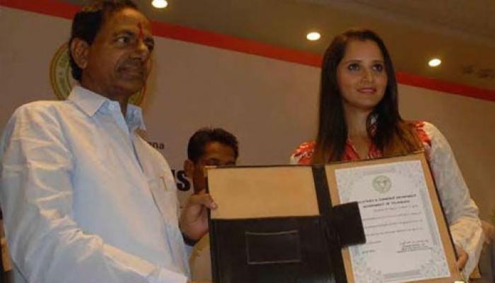 পাকিস্তানের 'পুত্রবধূ' সানিয়া মির্জাকে তেলেঙ্গানার ব্র্যান্ড অ্যাম্বাসাডার করার বিরোধিতায় বিজেপি নেতা পাকিস্তানের 'পুত্রবধূ' সানিয়া মির্জাকে তেলেঙ্গানার ব্র্যান্ড অ্যাম্বাসাডার করার বিরোধিতায় বিজেপি নেতা
