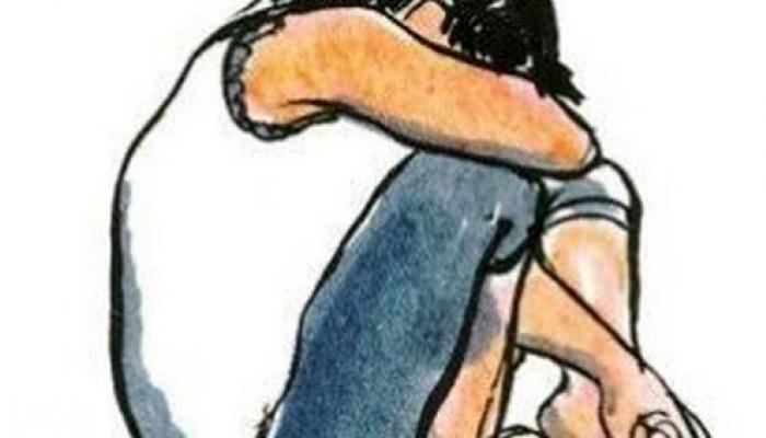 ইংরেজবাজারে গৃহশিক্ষকের বিরুদ্ধে শ্লীলতাহানির অভিযোগ ২ ছাত্রীর ইংরেজবাজারে গৃহশিক্ষকের বিরুদ্ধে শ্লীলতাহানির অভিযোগ ২ ছাত্রীর