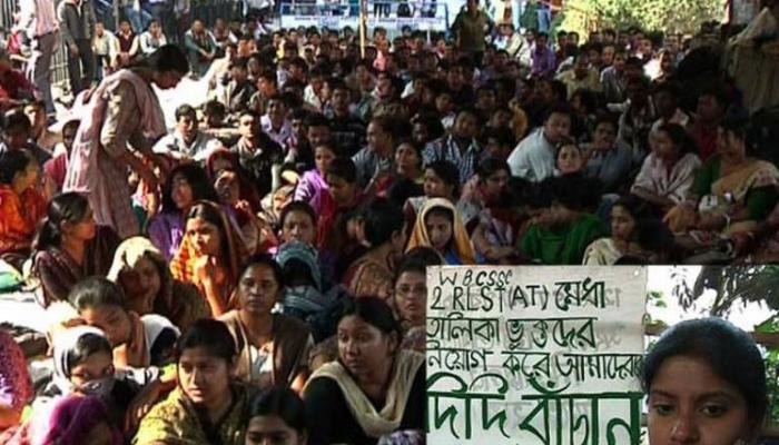 মুকুল রায়ের আশ্বাসে অনশন প্রত্যাহার এসএসসি চাকরি প্রার্থীদের মুকুল রায়ের আশ্বাসে অনশন প্রত্যাহার এসএসসি চাকরি প্রার্থীদের