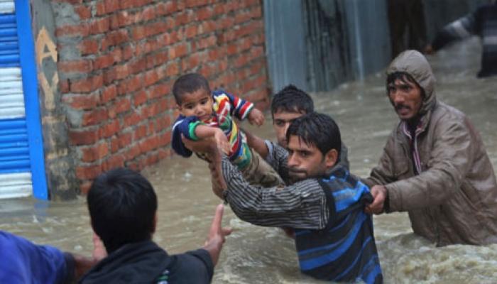 বন্যা কবলিত কাশ্মীরে নিখোঁজ এ রাজ্যের পর্যটকদের খোঁজে রাজ্য প্রশাসনের দ্বারস্থ উদ্বিগ্ন পরিবার বন্যা কবলিত কাশ্মীরে নিখোঁজ এ রাজ্যের পর্যটকদের খোঁজে রাজ্য প্রশাসনের দ্বারস্থ উদ্বিগ্ন পরিবার