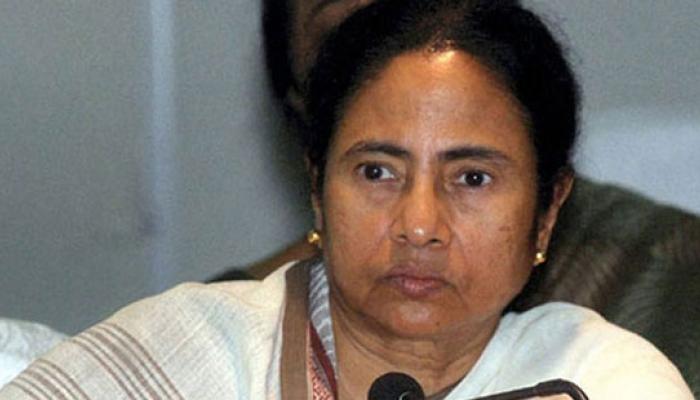 শালবনিতে ইস্পাত প্রকল্পের ২৯৪ একর জমি কৃষকদের ফিরিয়ে দিচ্ছে জিন্দল গোষ্ঠী শালবনিতে ইস্পাত প্রকল্পের ২৯৪ একর জমি কৃষকদের ফিরিয়ে দিচ্ছে জিন্দল গোষ্ঠী