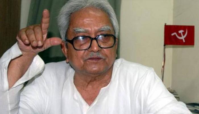 "সরকার উলঙ্গ", সমাবেশ মঞ্চে বিস্ফোরক বিমান "সরকার উলঙ্গ", সমাবেশ মঞ্চে বিস্ফোরক বিমান