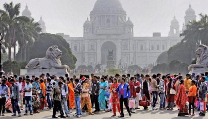 চিড়িয়াখানা, পার্কস্ট্রিট, সান্টাক্লজ, শীতের রোদে বড়দিনের আনন্দ চেটেপুটে নিল কলকাতা চিড়িয়াখানা, পার্কস্ট্রিট, সান্টাক্লজ, শীতের রোদে বড়দিনের আনন্দ চেটেপুটে নিল কলকাতা