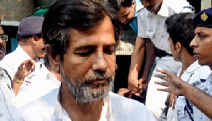 বুকে ব্যথা, শ্বাসকষ্টে হাসপাতালে ভর্তি সুদীপ্ত সেন বুকে ব্যথা, শ্বাসকষ্টে হাসপাতালে ভর্তি সুদীপ্ত সেন