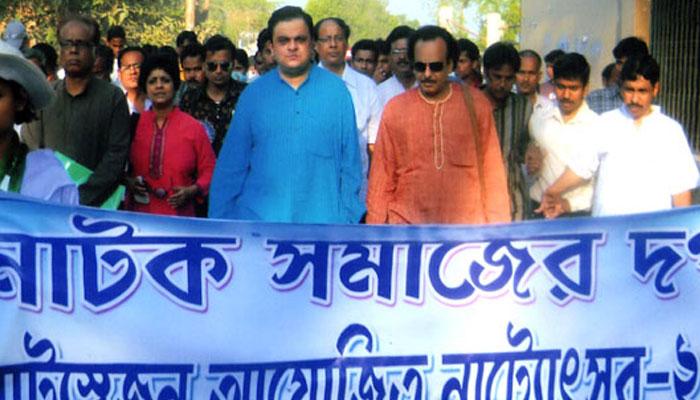 স্বজনহারা নাট্য স্বজন, আপনজনরা এখন পরস্পরের দুর্জন স্বজনহারা নাট্য স্বজন, আপনজনরা এখন পরস্পরের দুর্জন