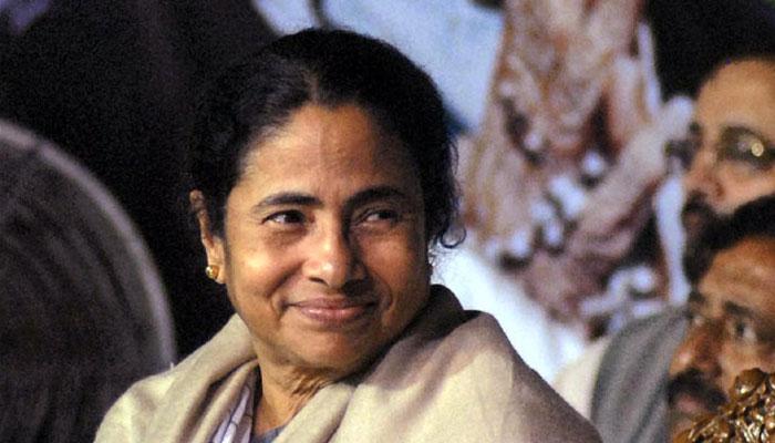 পুরভোটের আগে ৭ হাজার ক্লাবে ফের অর্থ বন্যা মুখ্যমন্ত্রীর পুরভোটের আগে ৭ হাজার ক্লাবে ফের অর্থ বন্যা মুখ্যমন্ত্রীর