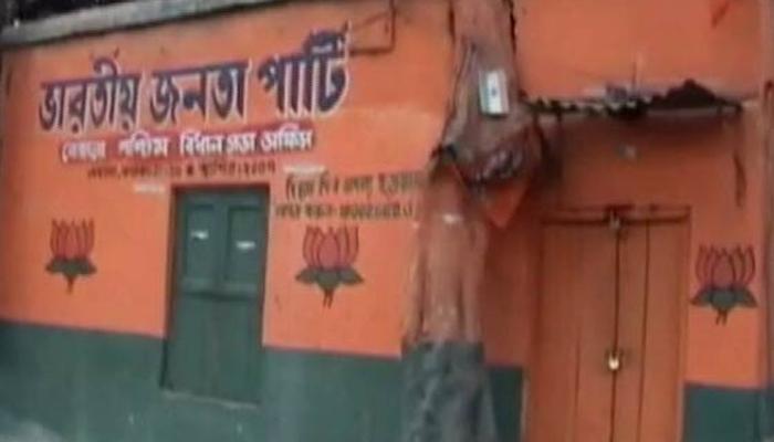 কলকাতায় বিজেপি দফতরে ধর্ষিতা ৫ বছরের বালিকা কলকাতায় বিজেপি দফতরে ধর্ষিতা ৫ বছরের বালিকা