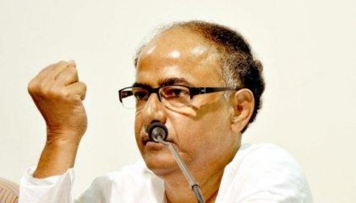 এখন অনেকটাই সুস্থ সোয়াইন ফ্লু-তে আক্রান্ত গৌতম দেব এখন অনেকটাই সুস্থ সোয়াইন ফ্লু-তে আক্রান্ত গৌতম দেব