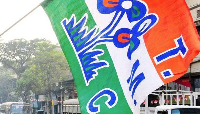 সোনামুখিতে কংগ্রেস কর্মীর দোকান রাতারাতি হয়ে গেল তৃণমূলের পার্টি অফিস! সোনামুখিতে কংগ্রেস কর্মীর দোকান রাতারাতি হয়ে গেল তৃণমূলের পার্টি অফিস!