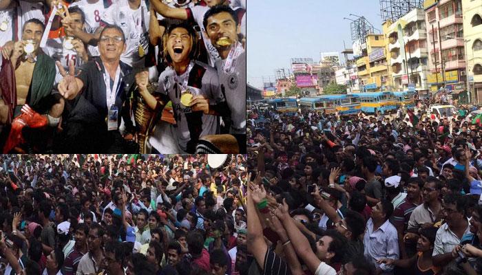 ভারতসেরাদের আবেগে বরণ কলকাতার, শহরের রঙ আজ সবুজ মেরুন ভারতসেরাদের আবেগে বরণ কলকাতার, শহরের রঙ আজ সবুজ মেরুন