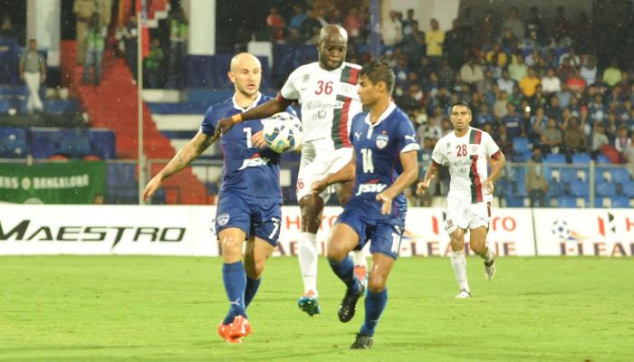 'নায়ক' বেলোর দাম ১ কোটি, ধন্দে বাগান, দলে রাখব কি রাখব না! 'নায়ক' বেলোর দাম ১ কোটি, ধন্দে বাগান, দলে রাখব কি রাখব না!