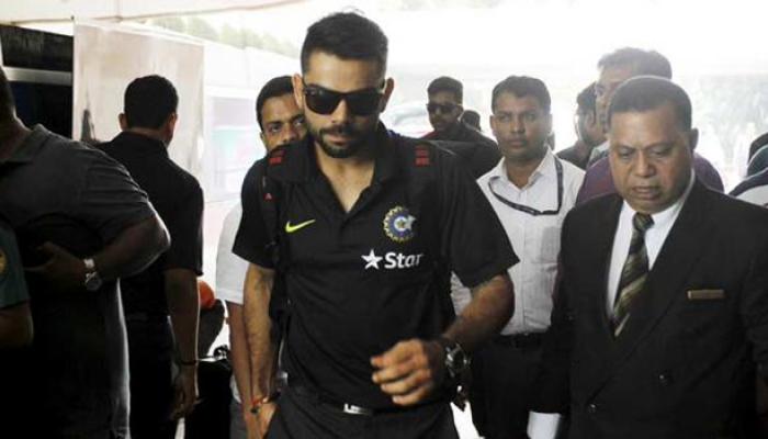 'হেড মাস্টার' ছাড়াই বাংলাদেশ জয় লক্ষ্যে ঢাকা পৌছাল ভারত 'হেড মাস্টার' ছাড়াই বাংলাদেশ জয় লক্ষ্যে ঢাকা পৌছাল ভারত