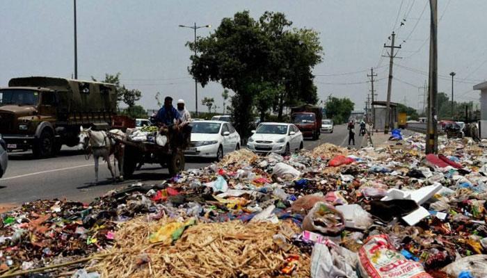 রাজধানীর 'জঞ্জাল' রাজনীতিতে হাইকোর্টের হস্তক্ষেপ, সরকারকে বকেয়া বেতন মিটিয়ে দেওয়ার নির্দেশ রাজধানীর 'জঞ্জাল' রাজনীতিতে হাইকোর্টের হস্তক্ষেপ, সরকারকে বকেয়া বেতন মিটিয়ে দেওয়ার নির্দেশ