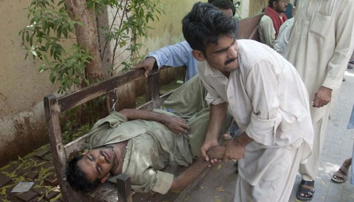তাপ প্রবাহ কাড়ল ১,১৫০ জনের প্রাণ, করাচিতে এখন মৃত্যু মিছিল তাপ প্রবাহ কাড়ল ১,১৫০ জনের প্রাণ, করাচিতে এখন মৃত্যু মিছিল