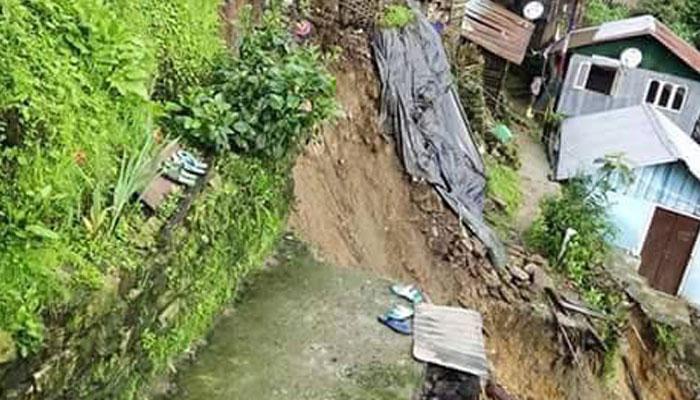 বিধ্বস্ত পাহাড়, আরও ২ জনের দেহ উদ্ধার বিধ্বস্ত পাহাড়, আরও ২ জনের দেহ উদ্ধার