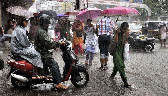 ঘাটতির ভয় থাকলেও বৃষ্টি মুখ ফেরায়নি রাজ্যে ঘাটতির ভয় থাকলেও বৃষ্টি মুখ ফেরায়নি রাজ্যে