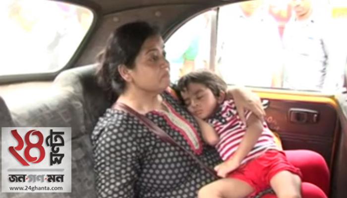 অসুস্থ শিশুকে নিয়ে জ্যামে আটকে মা, ২৪ ঘণ্টা পৌঁছে দিল হাসপাতালে অসুস্থ শিশুকে নিয়ে জ্যামে আটকে মা, ২৪ ঘণ্টা পৌঁছে দিল হাসপাতালে