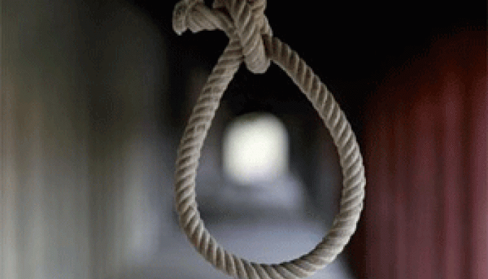 বাড়ির অমতে বিয়ে করায় বোনকে ফাঁসি দিল ভাইয়েরা বাড়ির অমতে বিয়ে করায় বোনকে ফাঁসি দিল ভাইয়েরা
