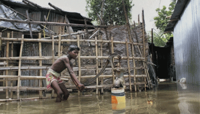 বন্যা মোকাবিলায় কতটা তৈরি উত্তর দিনাজপুর? ত্রাণশিবিরের বেহাল দশায় অশনি সঙ্কেত বন্যা মোকাবিলায় কতটা তৈরি উত্তর দিনাজপুর? ত্রাণশিবিরের বেহাল দশায় অশনি সঙ্কেত