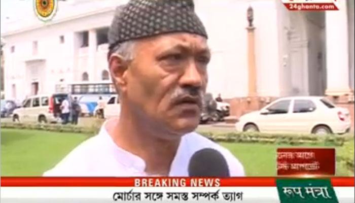 দল ছাড়ছেন হরকা বাহাদুর ছেত্রী, তৃণমূলে যোগ দেওয়ার পথও খোলা রাখলেন তিনি দল ছাড়ছেন হরকা বাহাদুর ছেত্রী, তৃণমূলে যোগ দেওয়ার পথও খোলা রাখলেন তিনি