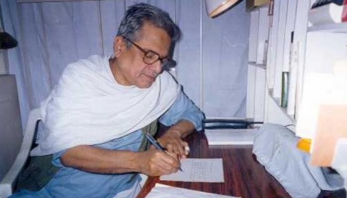 বাংলা কবিতায় আর হবে না সলমা জরির কাজ', প্রয়াত কবি উৎপল কুমার বসু বাংলা কবিতায় আর হবে না সলমা জরির কাজ', প্রয়াত কবি উৎপল কুমার বসু