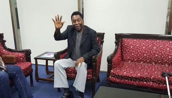 পুজো উদ্বোধন থেকে জমকালো সংবর্ধনা, চ্যাট শো- আজ শহর মাতবে পেলেতে পুজো উদ্বোধন থেকে জমকালো সংবর্ধনা, চ্যাট শো- আজ শহর মাতবে পেলেতে