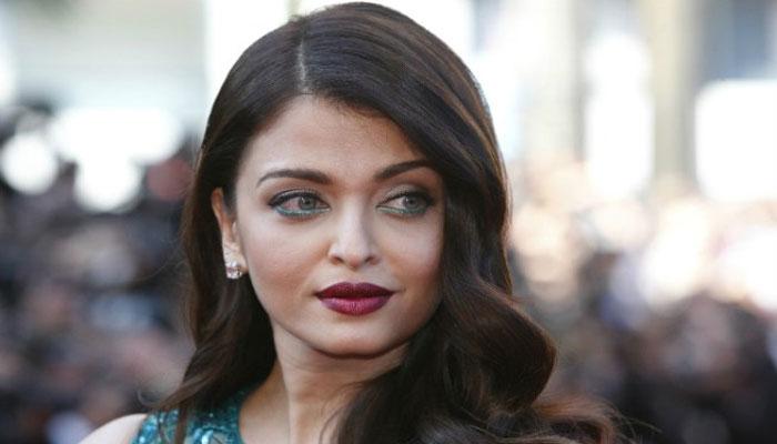 ভিয়েনাতে ব্যস অ্যাশ আর অ্যায়স ভিয়েনাতে ব্যস অ্যাশ আর অ্যায়স