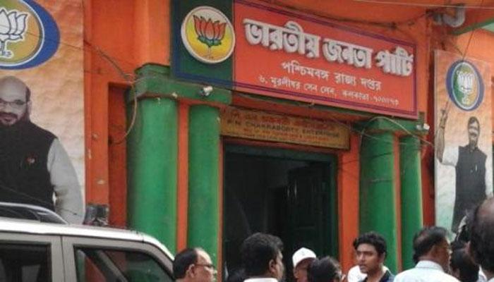 বিধানসভা ভোটের আগে সঙ্ঘের হাতেই রাজ্য দলের দায়িত্ব দিতে চাইছে বিজেপি বিধানসভা ভোটের আগে সঙ্ঘের হাতেই রাজ্য দলের দায়িত্ব দিতে চাইছে বিজেপি