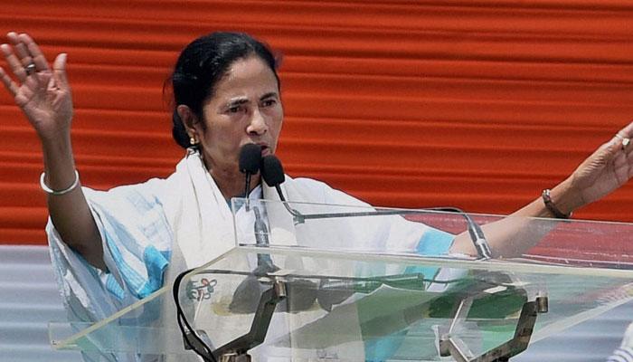 নয়াচরের শিল্প নিয়ে নয়া স্বপ্ন উসকে দিলেন মুখ্যমন্ত্রী নয়াচরের শিল্প নিয়ে নয়া স্বপ্ন উসকে দিলেন মুখ্যমন্ত্রী