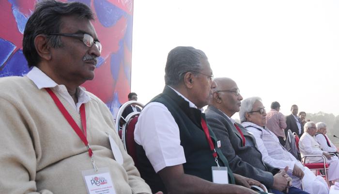 সারদা কেলেঙ্কারি ও সিবিআই তদন্ত, মুখ্যমন্ত্রীকে নিশানা সূর্যকান্ত মিশ্র, গৌতম দেবের সারদা কেলেঙ্কারি ও সিবিআই তদন্ত, মুখ্যমন্ত্রীকে নিশানা সূর্যকান্ত মিশ্র, গৌতম দেবের