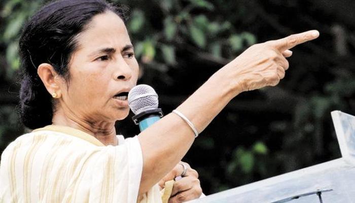 মোর্চাকে হঁশিয়ারি মুখ্যমন্ত্রী মমতা বন্দ্যোপাধ্যায়ের মোর্চাকে হঁশিয়ারি মুখ্যমন্ত্রী মমতা বন্দ্যোপাধ্যায়ের