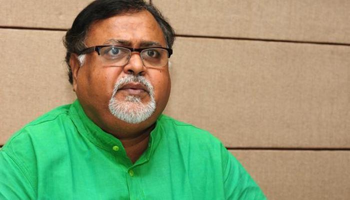 কোচবিহারের এ বি এন শীল কলেজে বহিরাগতদের রোষের মুখে পড়লেন সাংবাদিকেরা! কোচবিহারের এ বি এন শীল কলেজে বহিরাগতদের রোষের মুখে পড়লেন সাংবাদিকেরা!