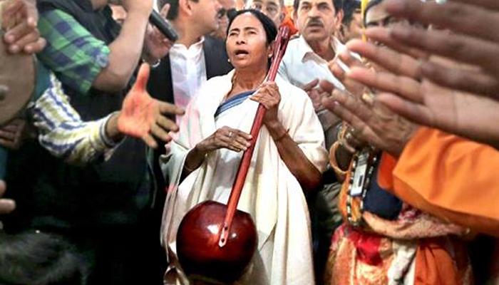 মমতা বন্দ্যোপাধ্যায়ের কলমে অসহিষ্ণুতা বিতর্ক, বই মেলায় প্রকাশিত হচ্ছে মুখ্যমন্ত্রীর বই 'সহিষ্ণুতা' মমতা বন্দ্যোপাধ্যায়ের কলমে অসহিষ্ণুতা বিতর্ক, বই মেলায় প্রকাশিত হচ্ছে মুখ্যমন্ত্রীর বই 'সহিষ্ণুতা'