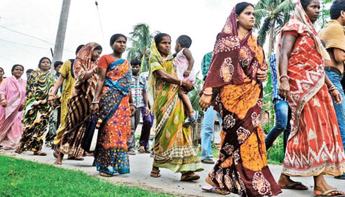 বিপদের আশঙ্কায় সিঁটিয়ে কামদুনি বিপদের আশঙ্কায় সিঁটিয়ে কামদুনি