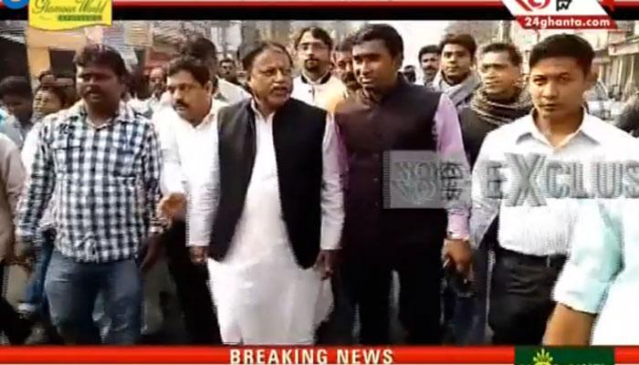 প্রায় ১ বছর বাদে তৃণমূলের মিছিলে হাঁটলেন মুকুল রায় প্রায় ১ বছর বাদে তৃণমূলের মিছিলে হাঁটলেন মুকুল রায়