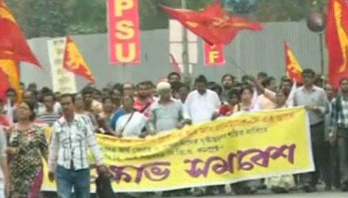 সল্টলেকের সিজিও কমপ্লেক্সে বিক্ষোভ চিটফান্ডের প্রতারিত আমানতকারীদের সল্টলেকের সিজিও কমপ্লেক্সে বিক্ষোভ চিটফান্ডের প্রতারিত আমানতকারীদের