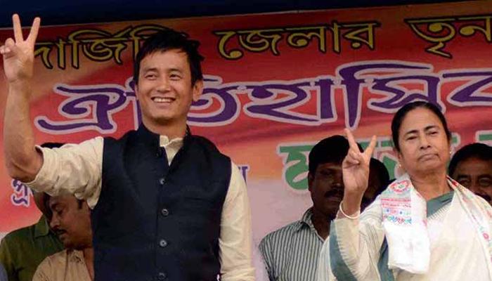 কালীবাড়িতে পুজো দিয়ে প্রচার শুরু করলেন বাইচুং কালীবাড়িতে পুজো দিয়ে প্রচার শুরু করলেন বাইচুং