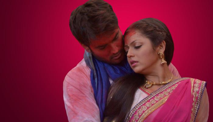 বলিউডের অনস্ক্রিন হোলি রোম্যান্স বলিউডের অনস্ক্রিন হোলি রোম্যান্স