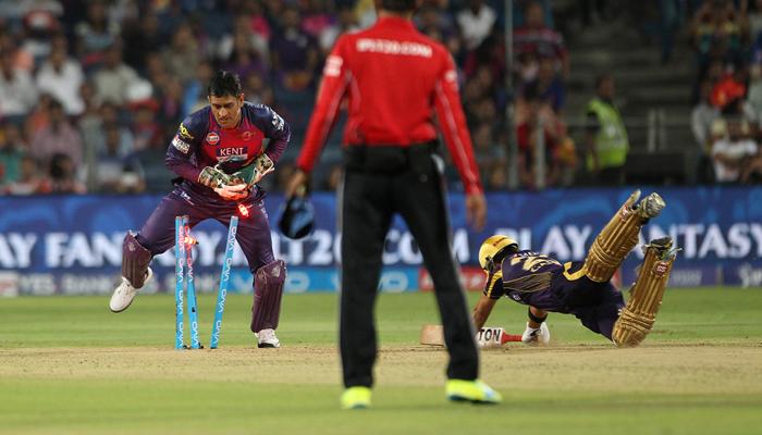 নাইটরাইডার্সের কাছে হারের পরও, রেকর্ড করলেন ধোনি! নাইটরাইডার্সের কাছে হারের পরও, রেকর্ড করলেন ধোনি!